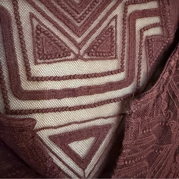 Mossimo Ladies Medium Boho Lace pullover Burgundy Blouse - Picture 7 of 14